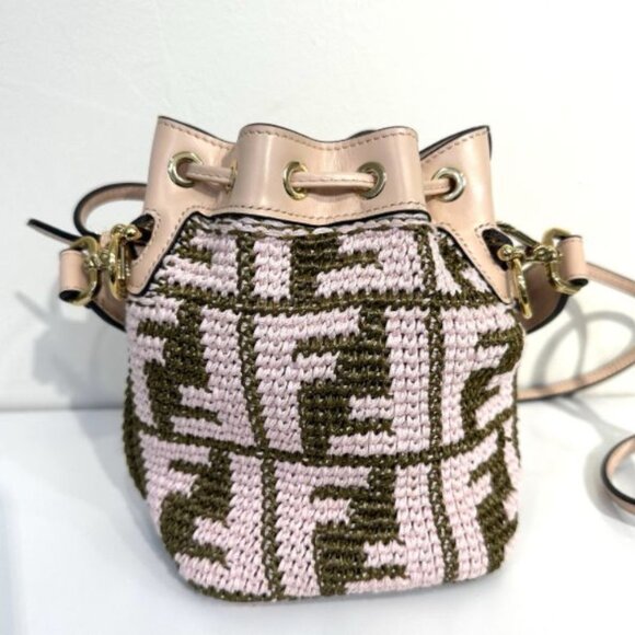 2022 FF Fendi Crochet Mon Tresor Bucket Bag Mini Beige/Pink Raffia - Picture 2 of 5